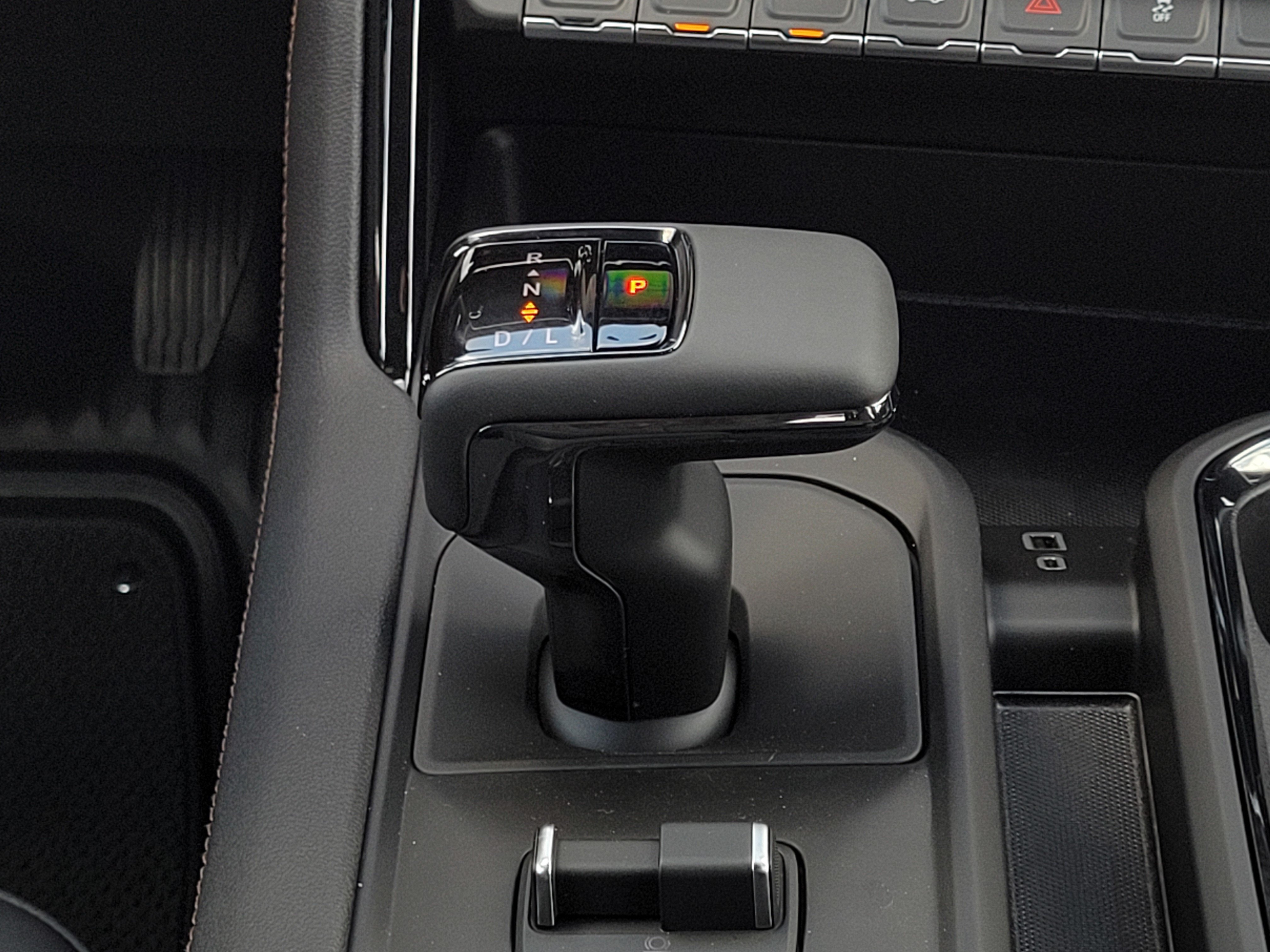 New 2026 GMC Sierra 1500 AT4 w/ AT4 Premium Package AWD/4WD image 16