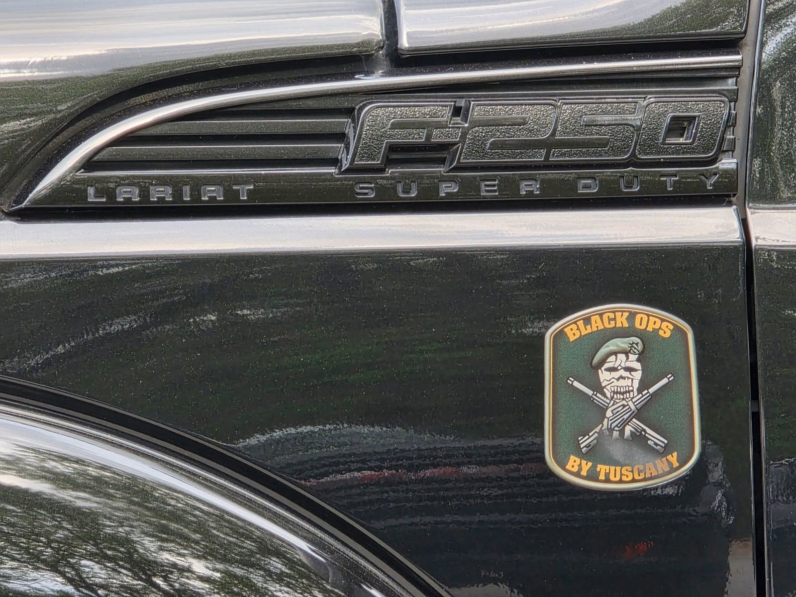 Used 2015 Ford F250 Lariat w/ Lariat Ultimate Package image 31