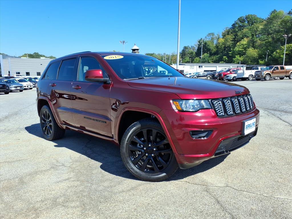 Used 2018 Jeep Grand Cherokee Altitude AWD/4WD image 1