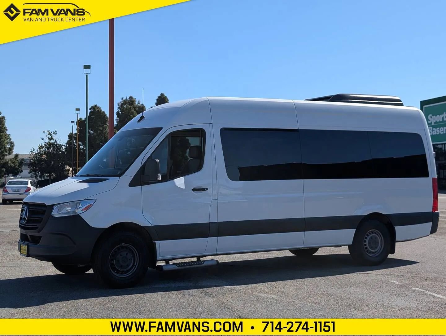 Used 2021 Mercedes-Benz Sprinter 2500 image 3