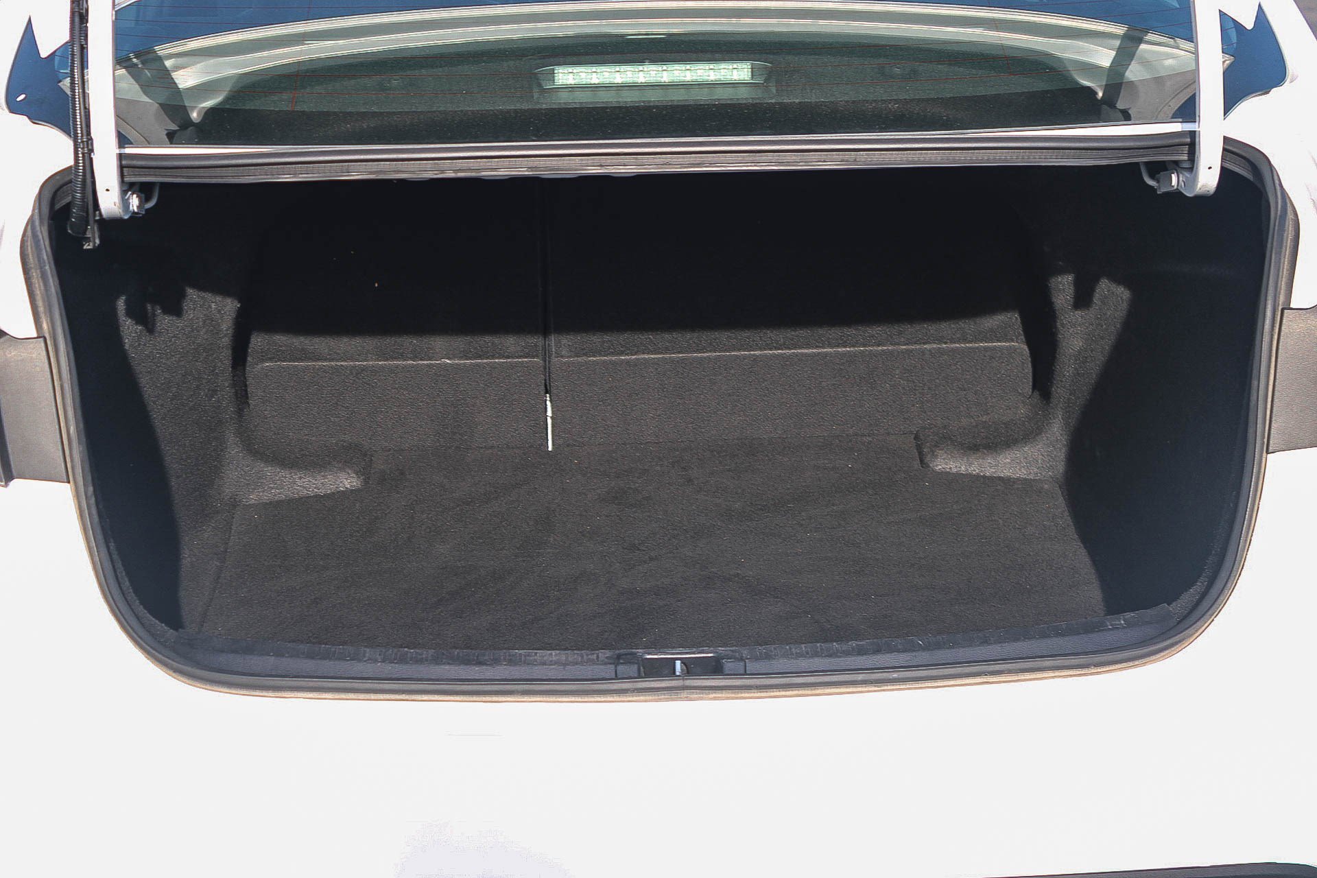 Used 2024 Toyota Corolla LE image 25