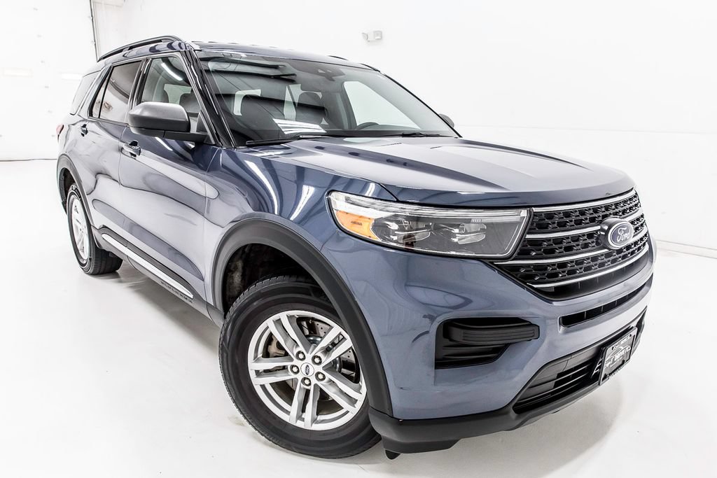 Used 2021 Ford Explorer XLT AWD/4WD image 10