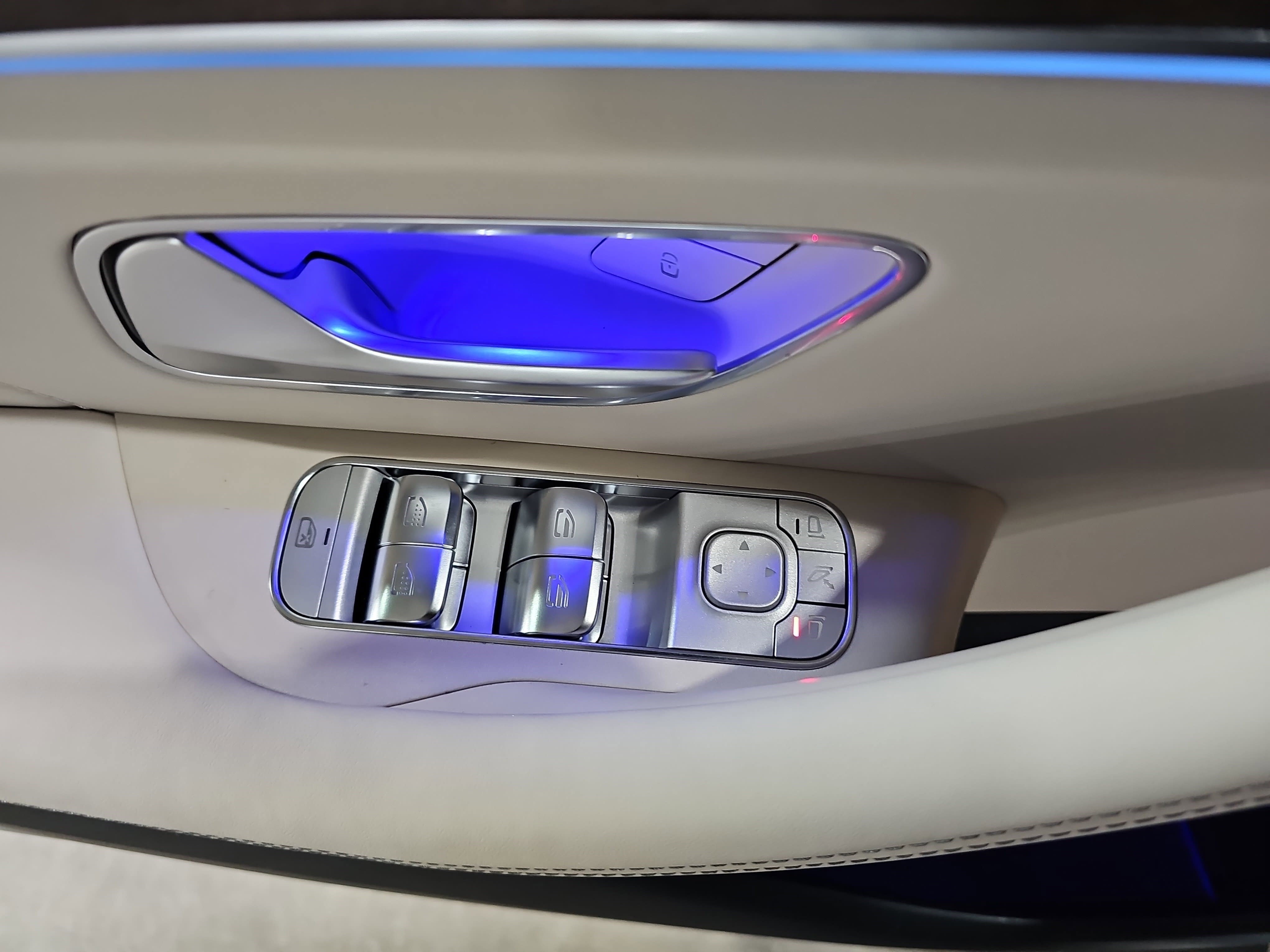 New 2026 Mercedes-Benz GLS 63 AMG 4MATIC image 30