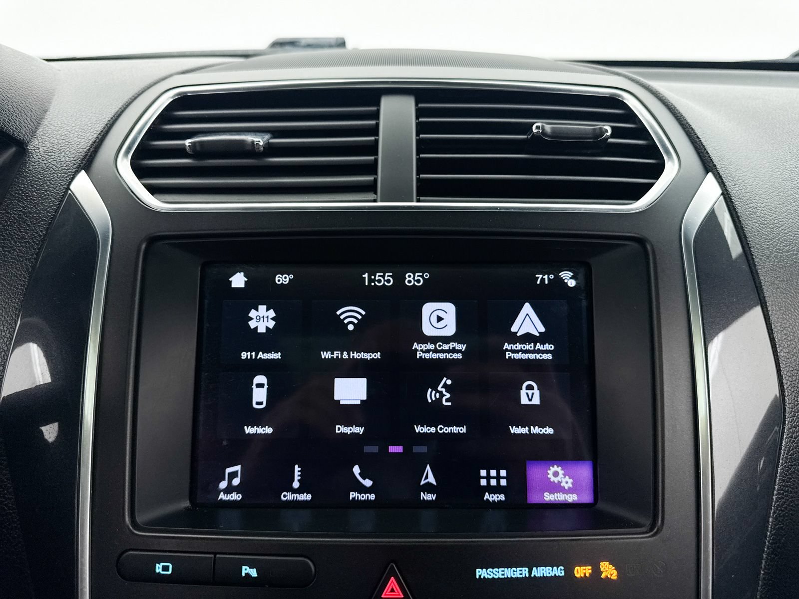 Used 2019 Ford Explorer Sport w/ Equipment Group 401A AWD/4WD image 26