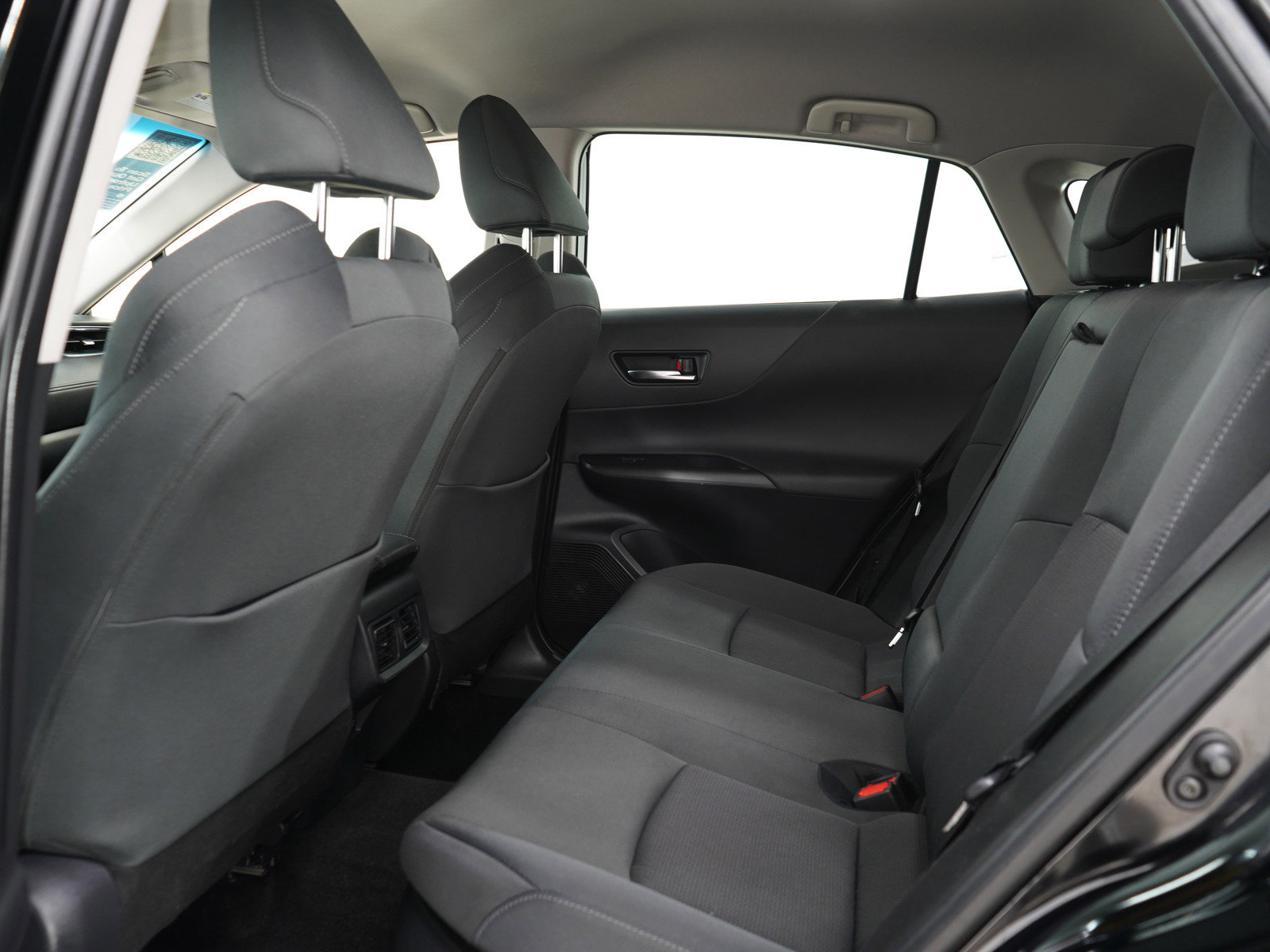 Used 2021 Toyota Venza LE w/ Carpet Mat Package (TMS) AWD/4WD image 15