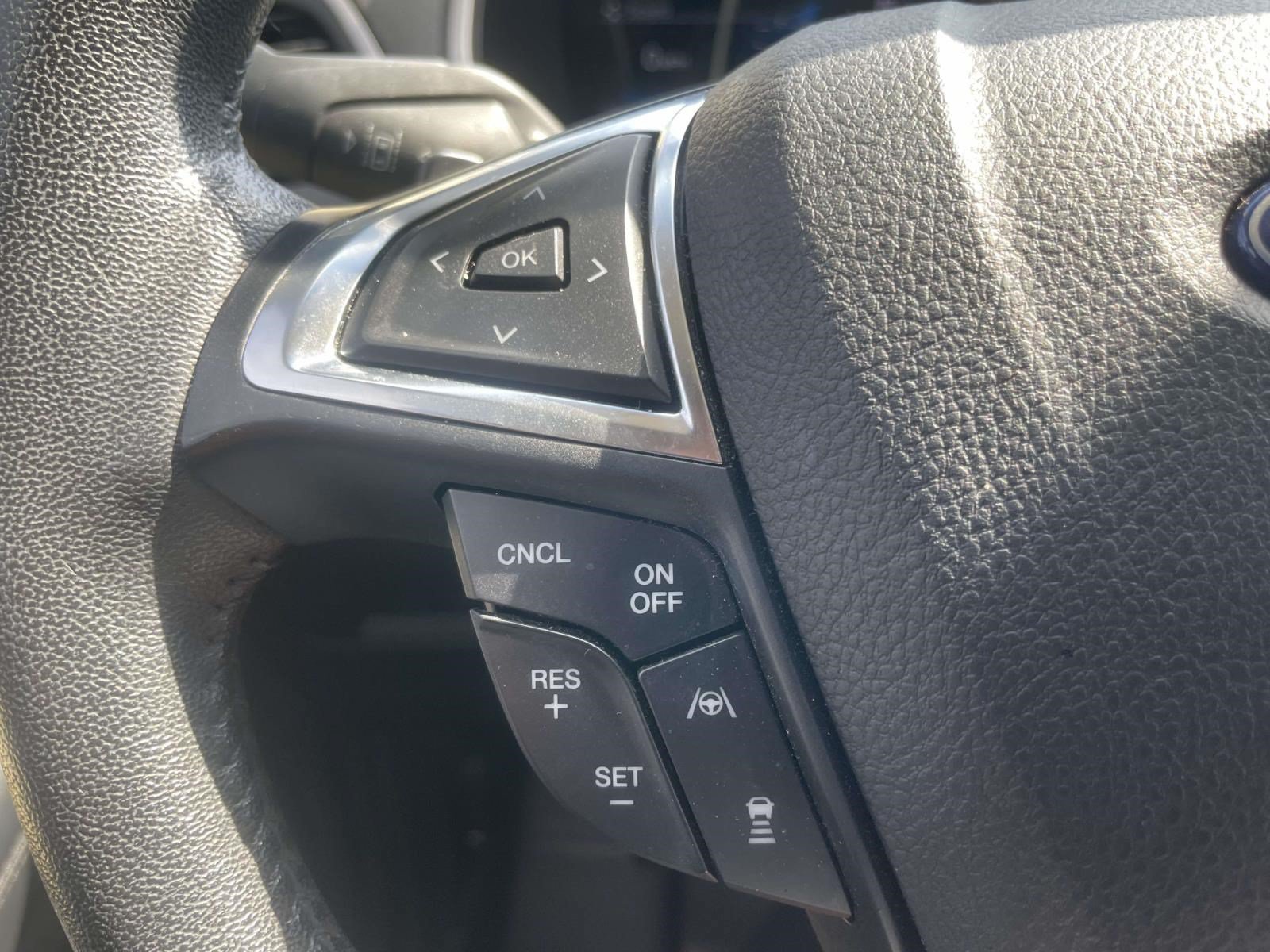 Used 2020 Ford Edge SEL w/ Convenience Package AWD/4WD image 21