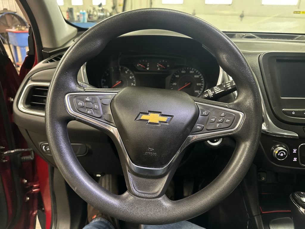 Used 2018 Chevrolet Equinox LT image 17