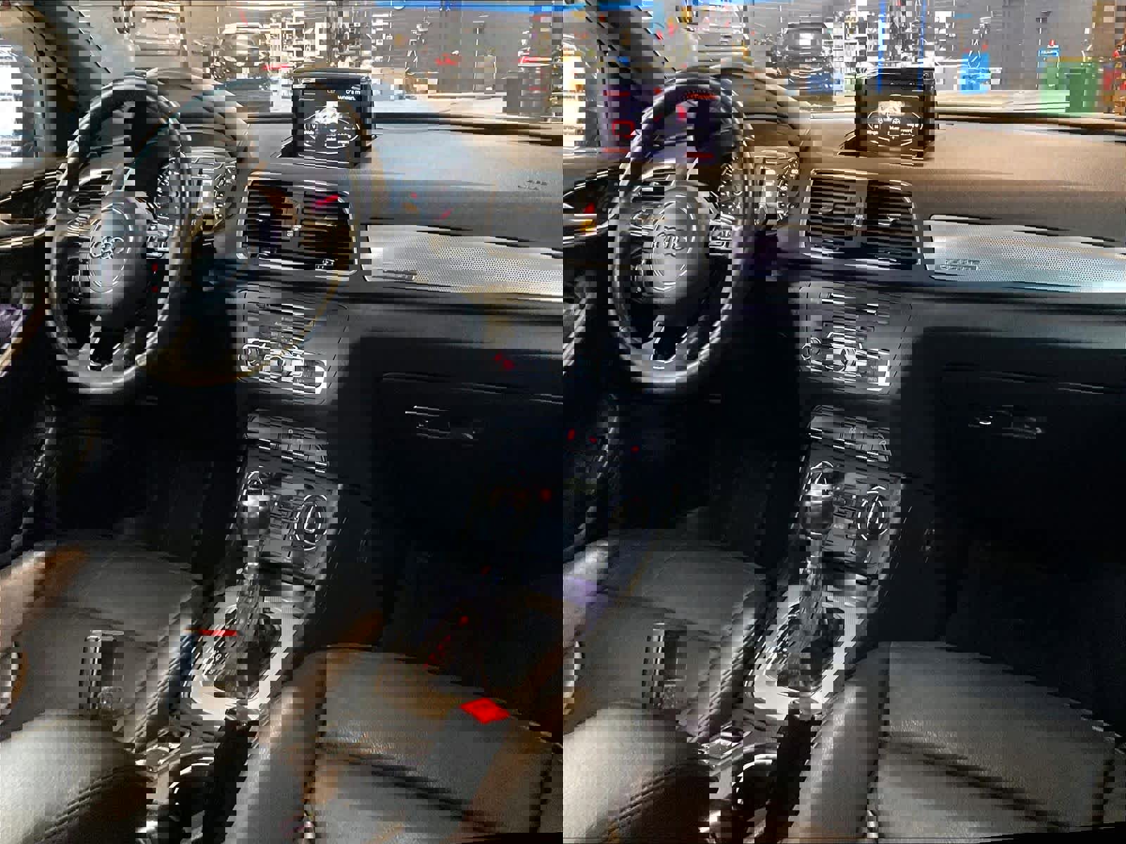 Used 2018 Audi Q3 2.0T Premium image 14