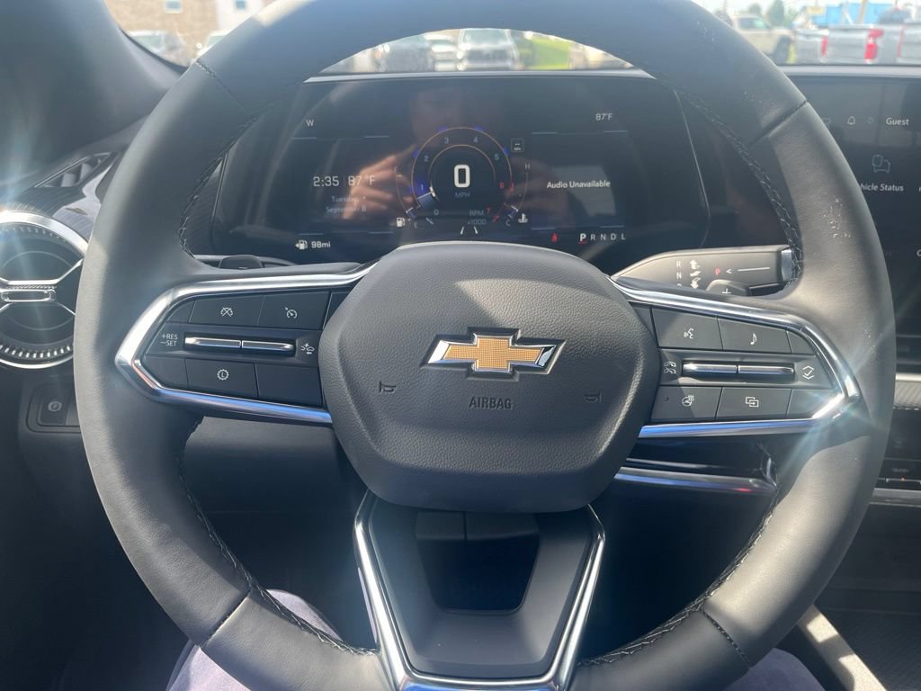 New 2027 Chevrolet Equinox LT FWD image 17