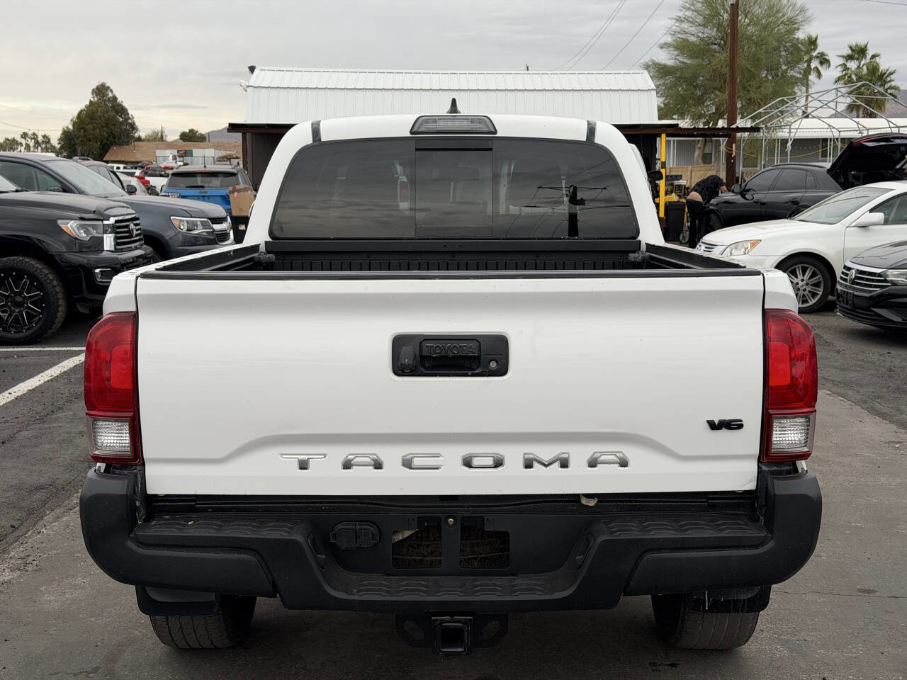Used 2017 Toyota Tacoma TRD Sport w/ Tow Package image 9