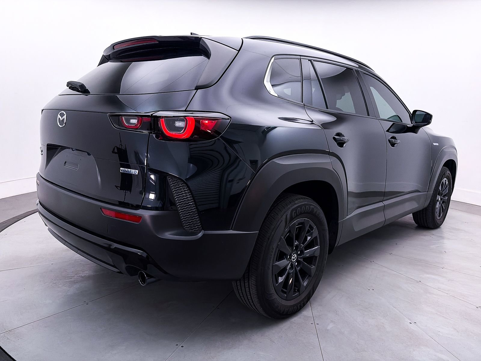 Used 2025 MAZDA CX-50 AWD 2.5 Hybrid w/ Premium Pkg image 16