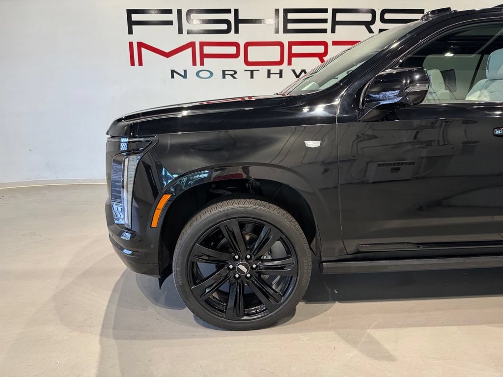 Used 2025 Cadillac Escalade Sport Platinum AWD/4WD image 3