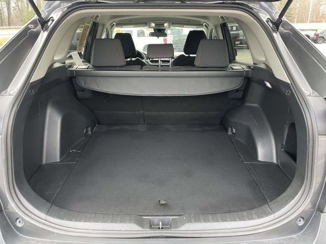 Used 2024 Toyota RAV4 LE image 9