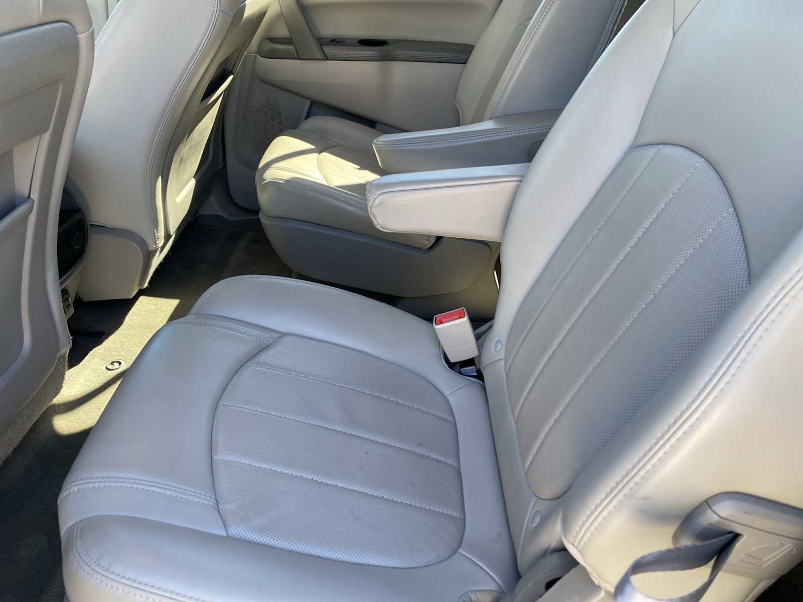 Used 2017 Buick Enclave Leather image 28