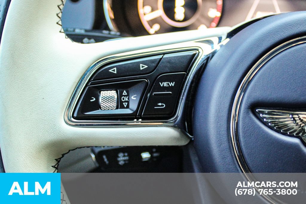 Used 2024 Bentley Bentayga AWD/4WD image 24