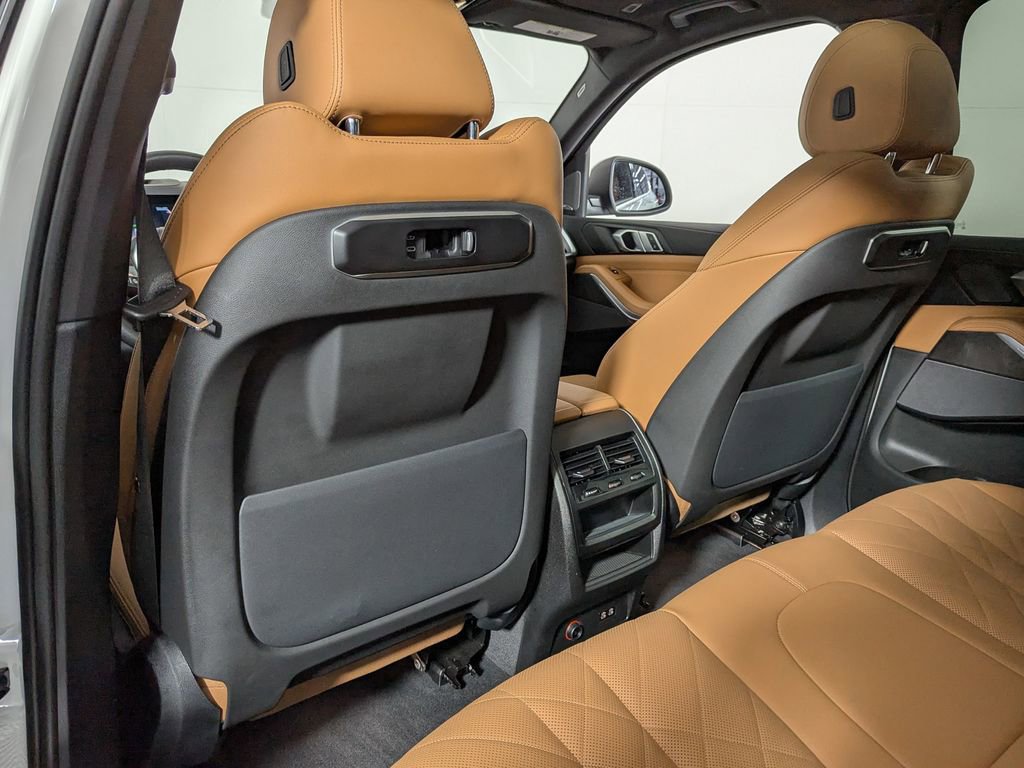 Used 2025 BMW X5 xDrive40i image 43