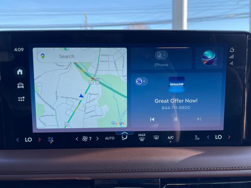 Used 2025 Lincoln Aviator Reserve w/ Equipment Group 201A AWD/4WD image 11