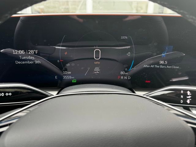 New 2025 Cadillac Lyriq Luxury image 29