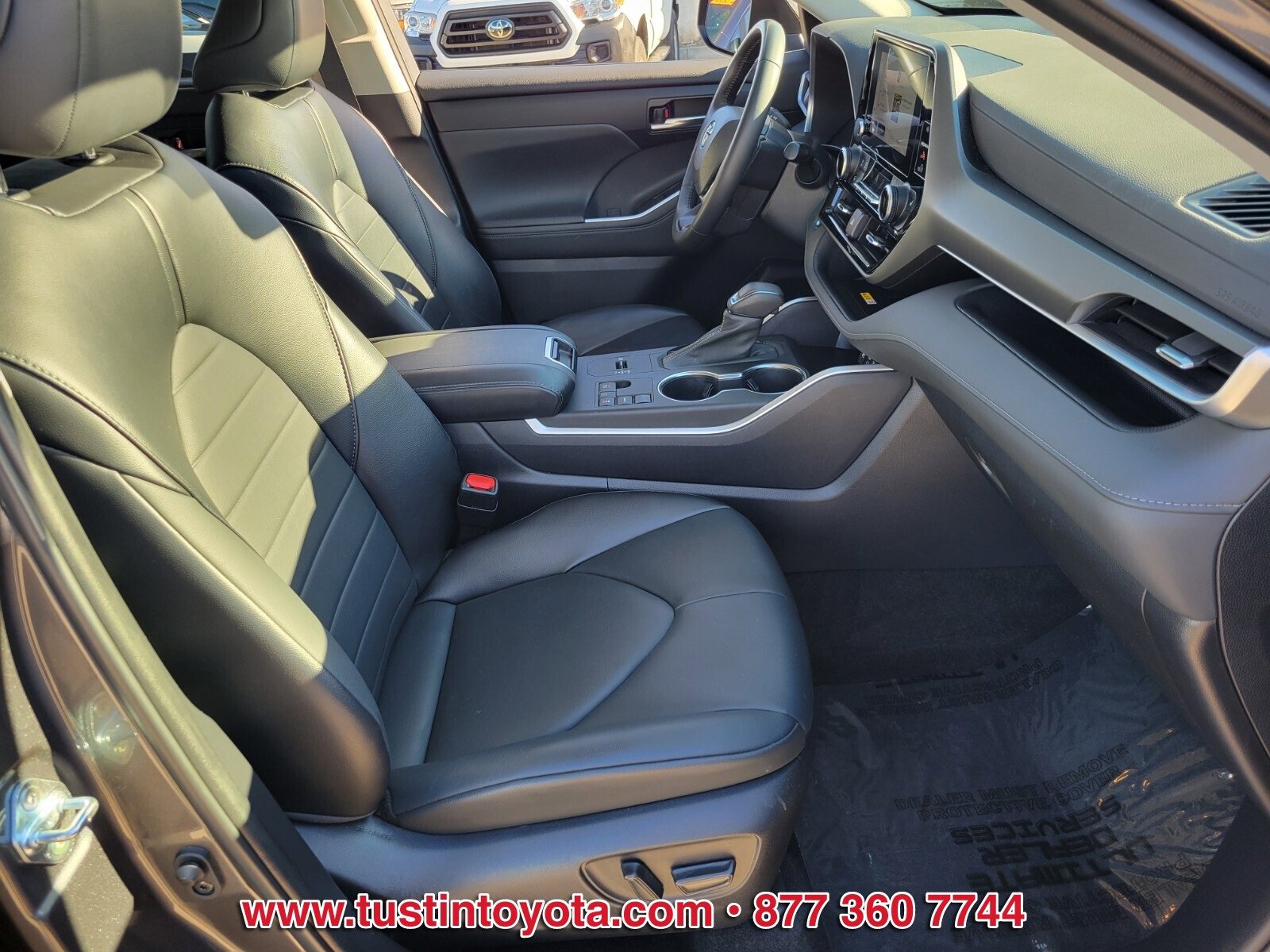 Certified 2023 Toyota Highlander XLE image 15