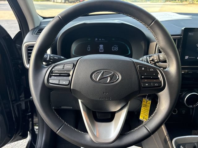 Used 2023 Hyundai Venue SEL FWD image 14
