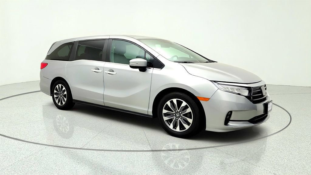 Used 2023 Honda Odyssey EX-L image 3