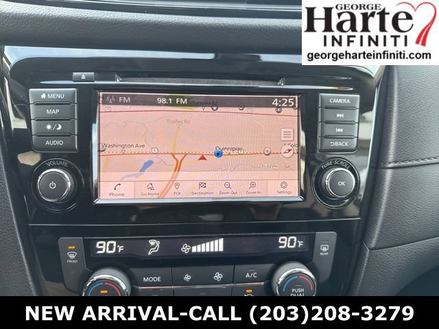 Used 2019 Nissan Rogue SV w/ Premium Package image 14