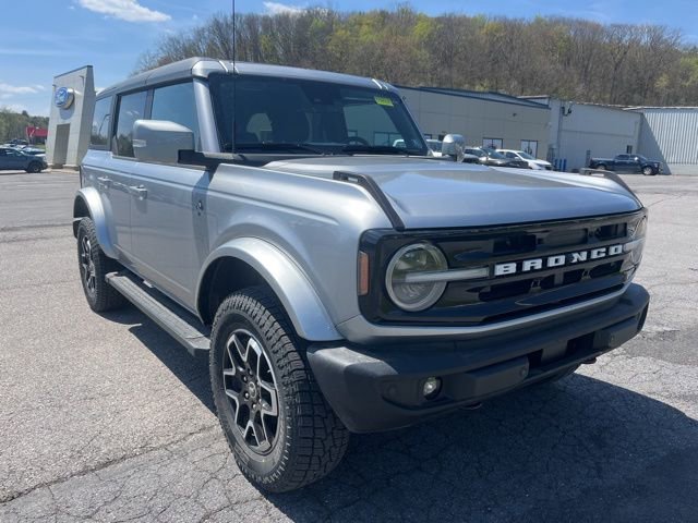 Used 2024 Ford Bronco Outer Banks AWD/4WD image 3