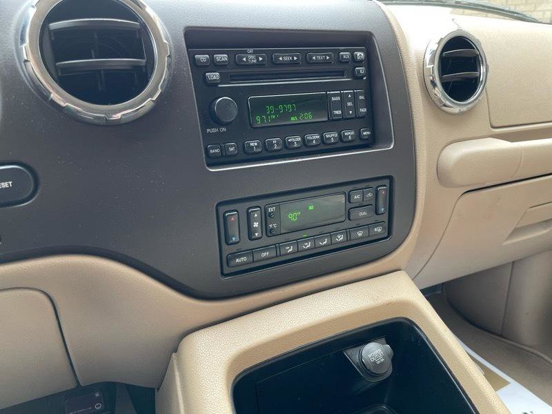 Used 2006 Ford Expedition Eddie Bauer image 29
