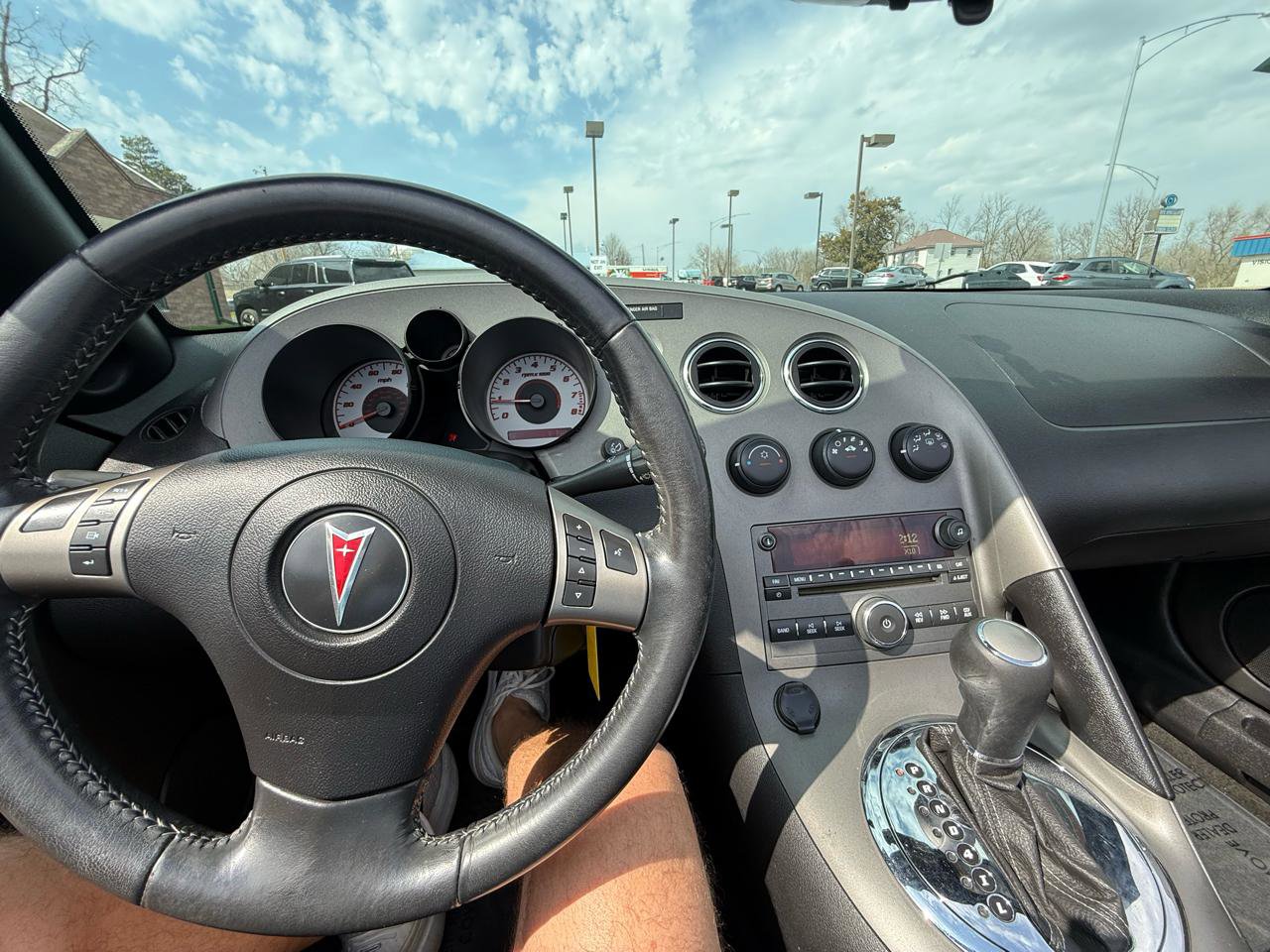 Used 2007 Pontiac Solstice Convertible w/ Premium Package RWD image 12