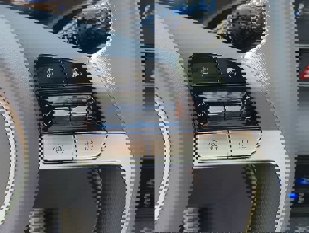 New 2026 Hyundai Elantra Sport image 25