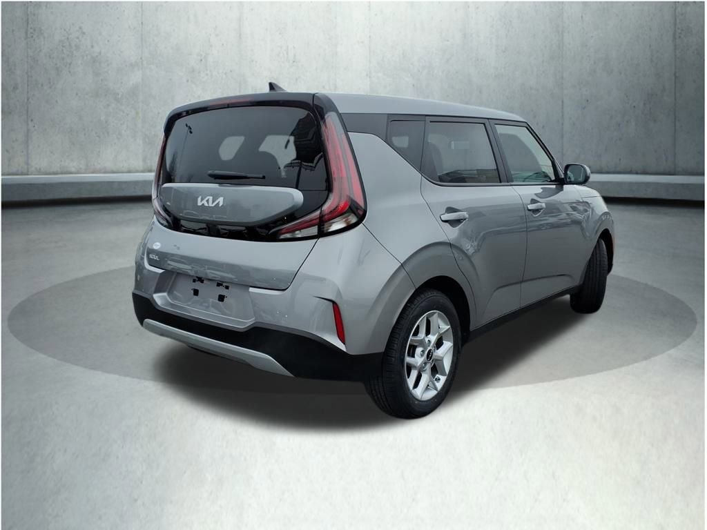 Used 2023 Kia Soul LX w/ LX Technology Package image 24