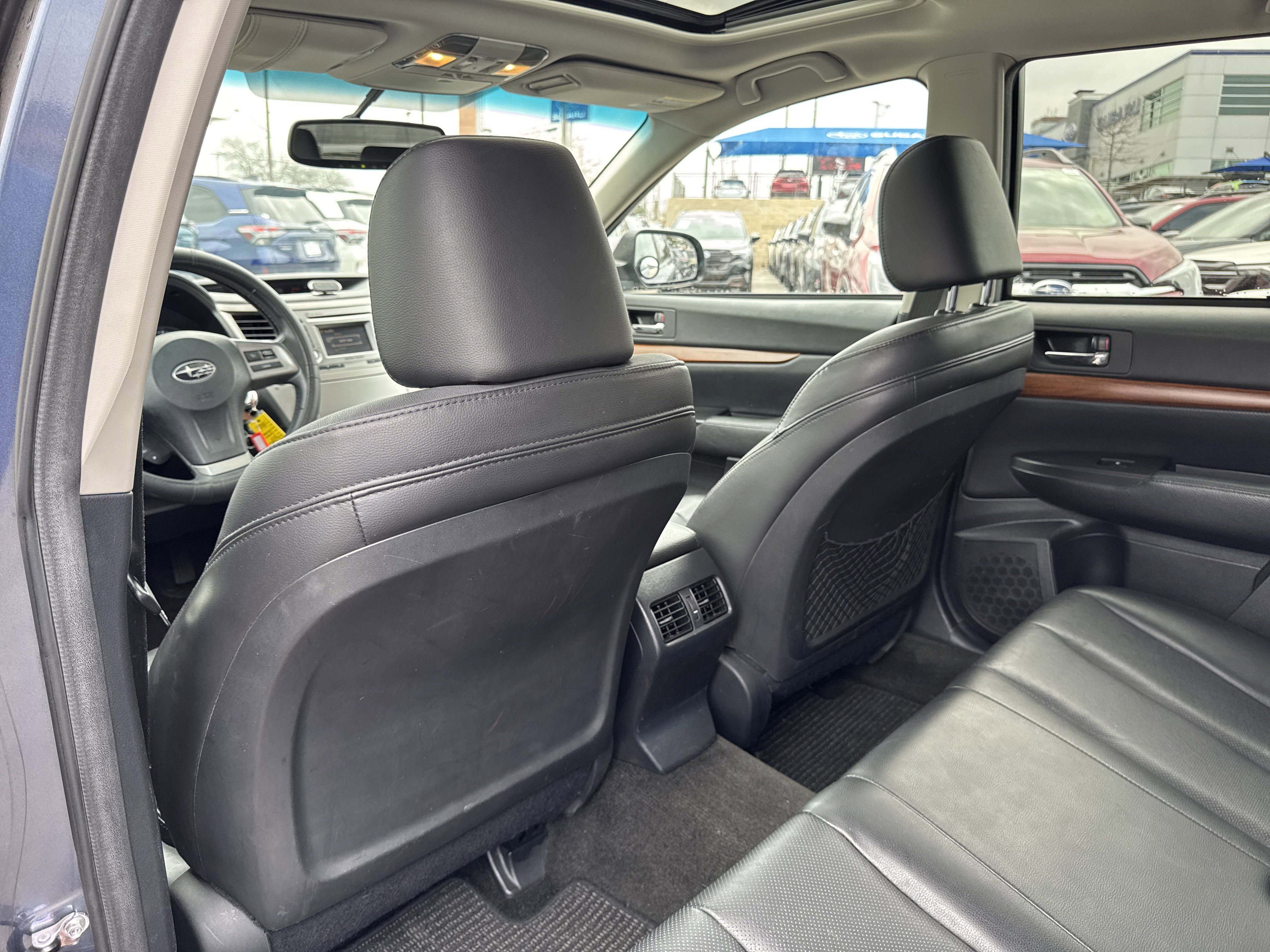 Used 2014 Subaru Outback 2.5i Limited w/ Moonroof Package image 27