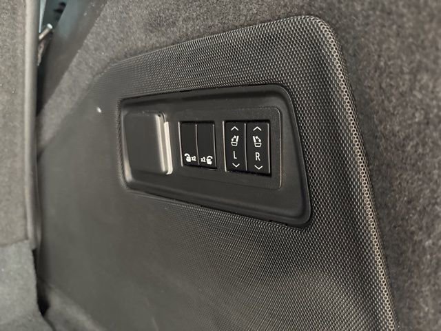 Used 2021 Cadillac Escalade Sport image 40