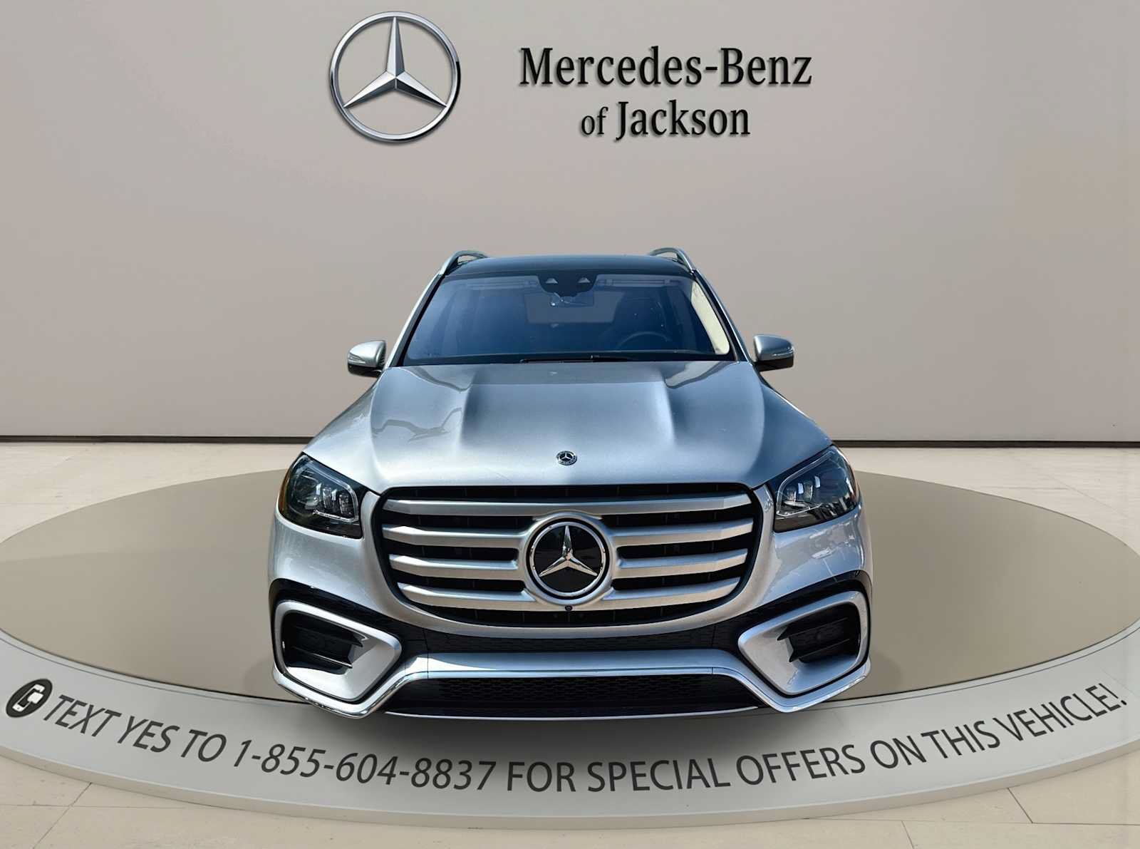 Used 2024 Mercedes-Benz GLS 450 4MATIC image 3