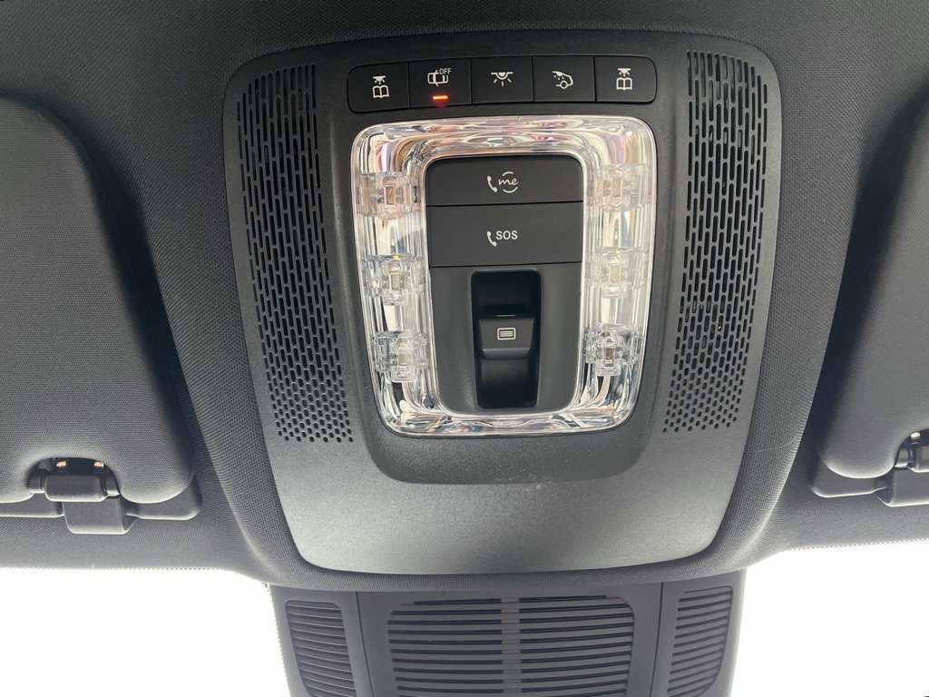 Used 2025 Mercedes-Benz GLS 450 4MATIC image 26