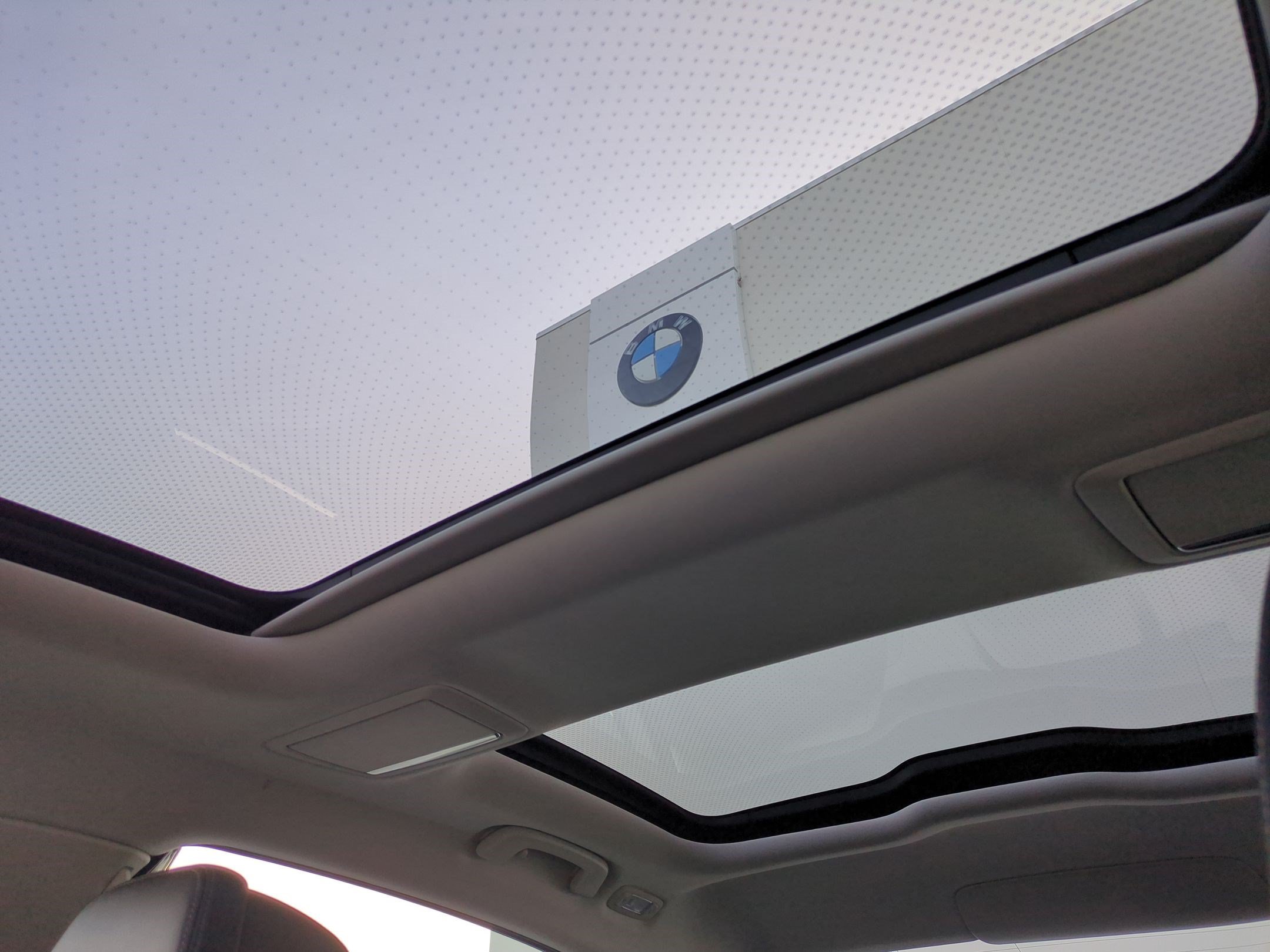 Used 2018 BMW 750i RWD image 28