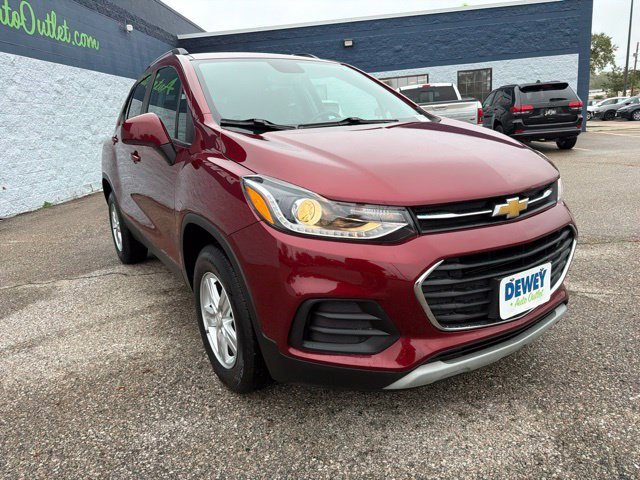 Used 2022 Chevrolet Trax LT w/ LT Convenience Package AWD/4WD image 7