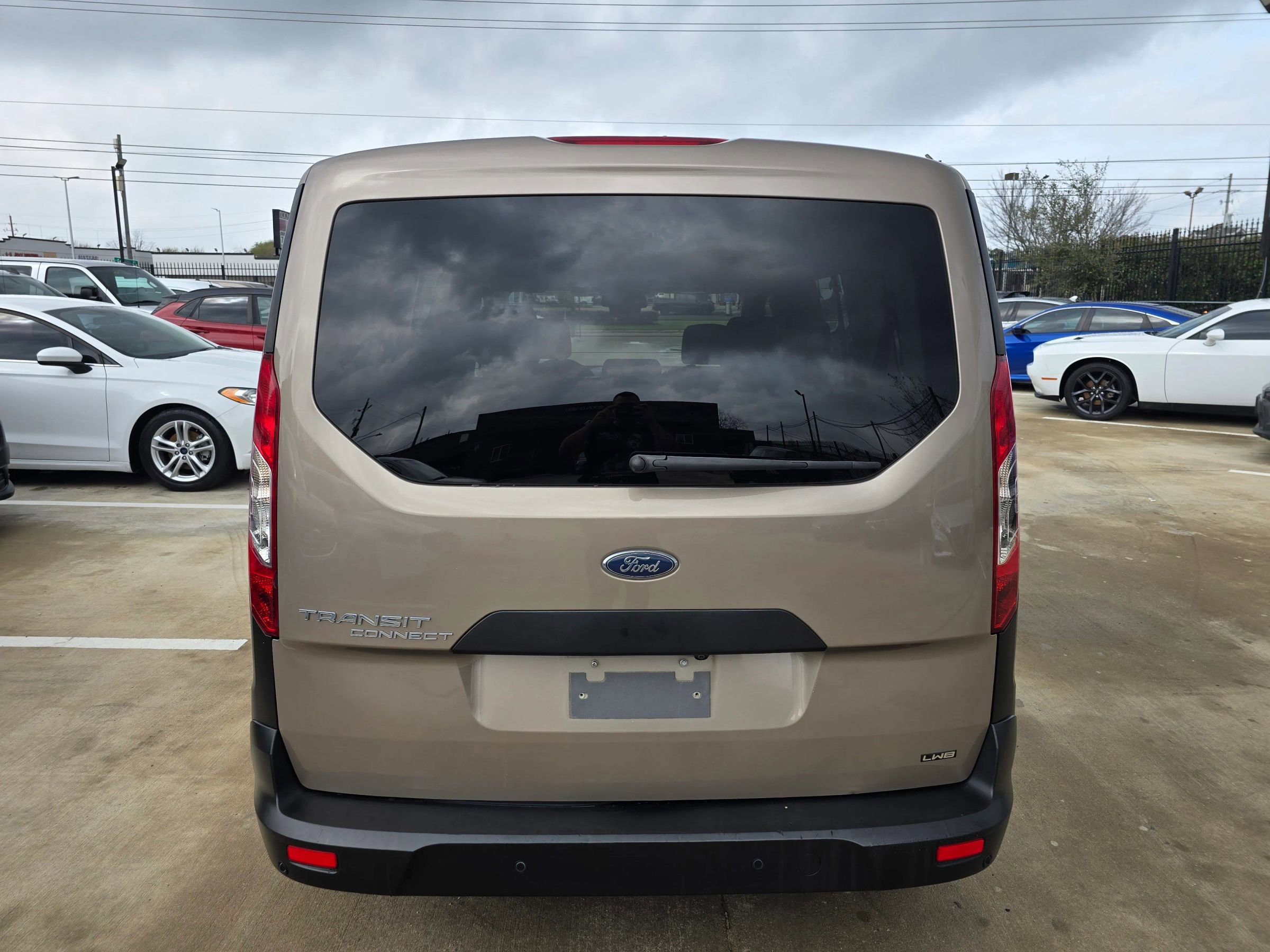 Used 2021 Ford Transit Connect XL image 6