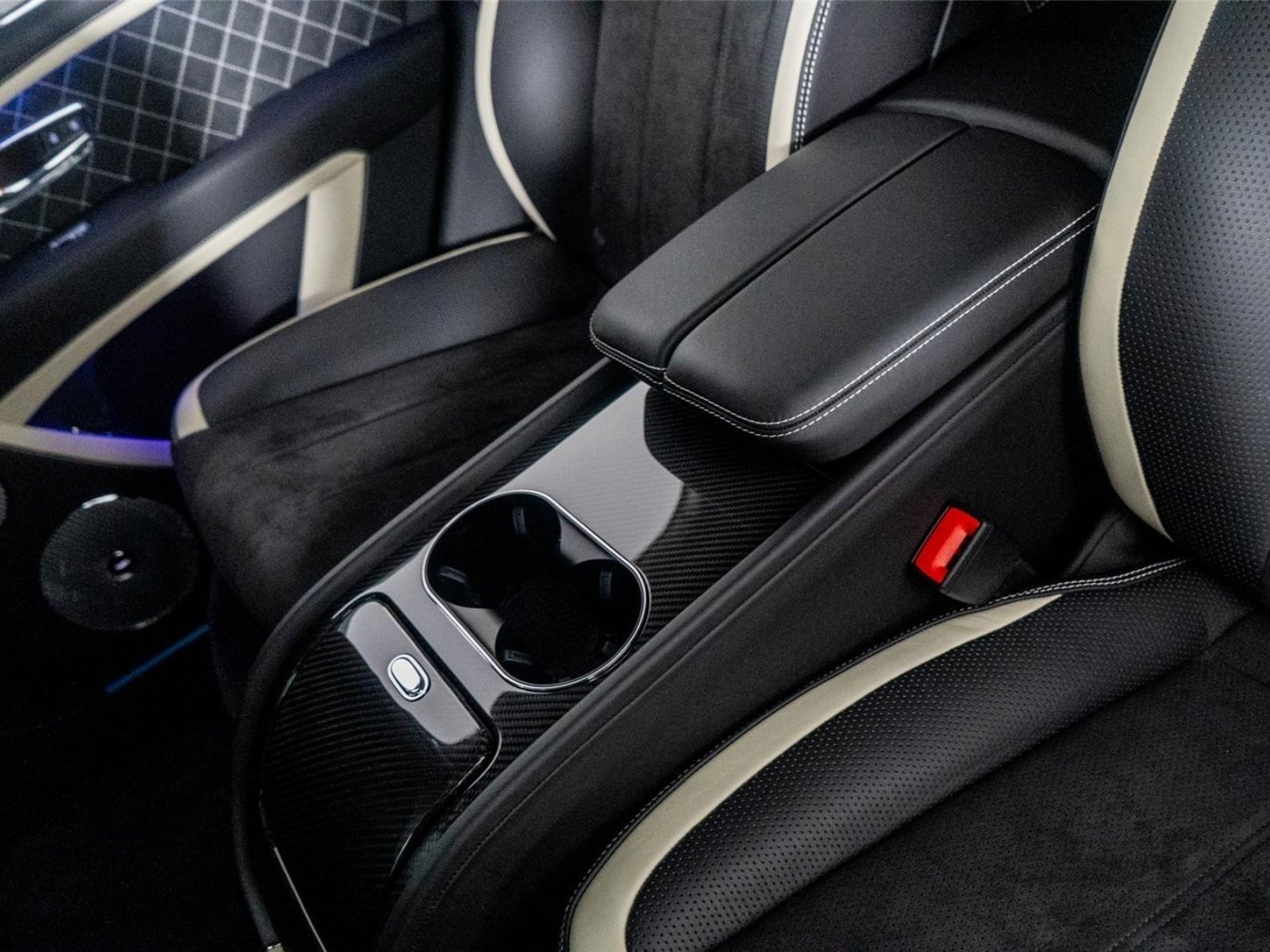 Used 2022 Bentley Bentayga Speed image 35