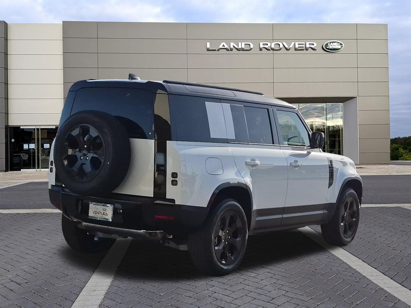 New 2026 Land Rover Defender 110 S AWD/4WD image 5