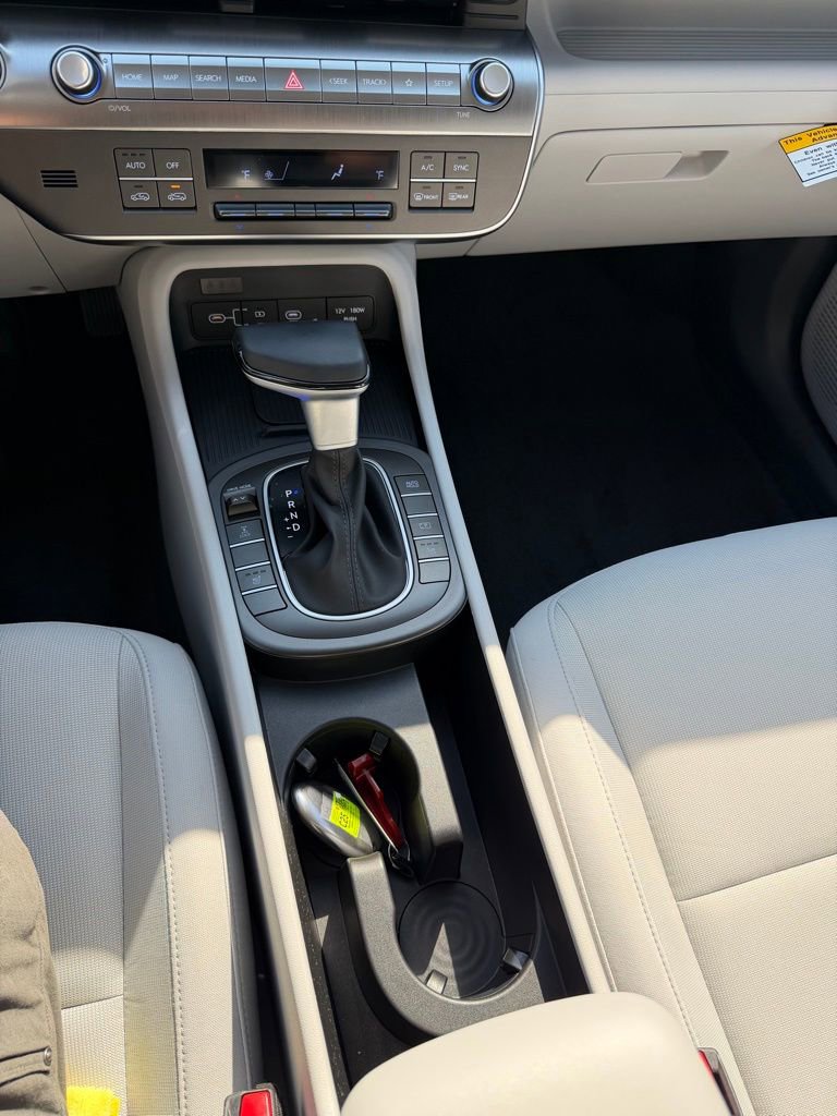 Certified 2026 Hyundai Kona SEL Sport AWD/4WD image 28