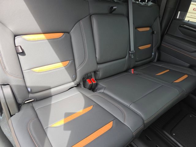 New 2026 GMC Sierra 3500 AT4 w/ Technology Package AWD/4WD image 23