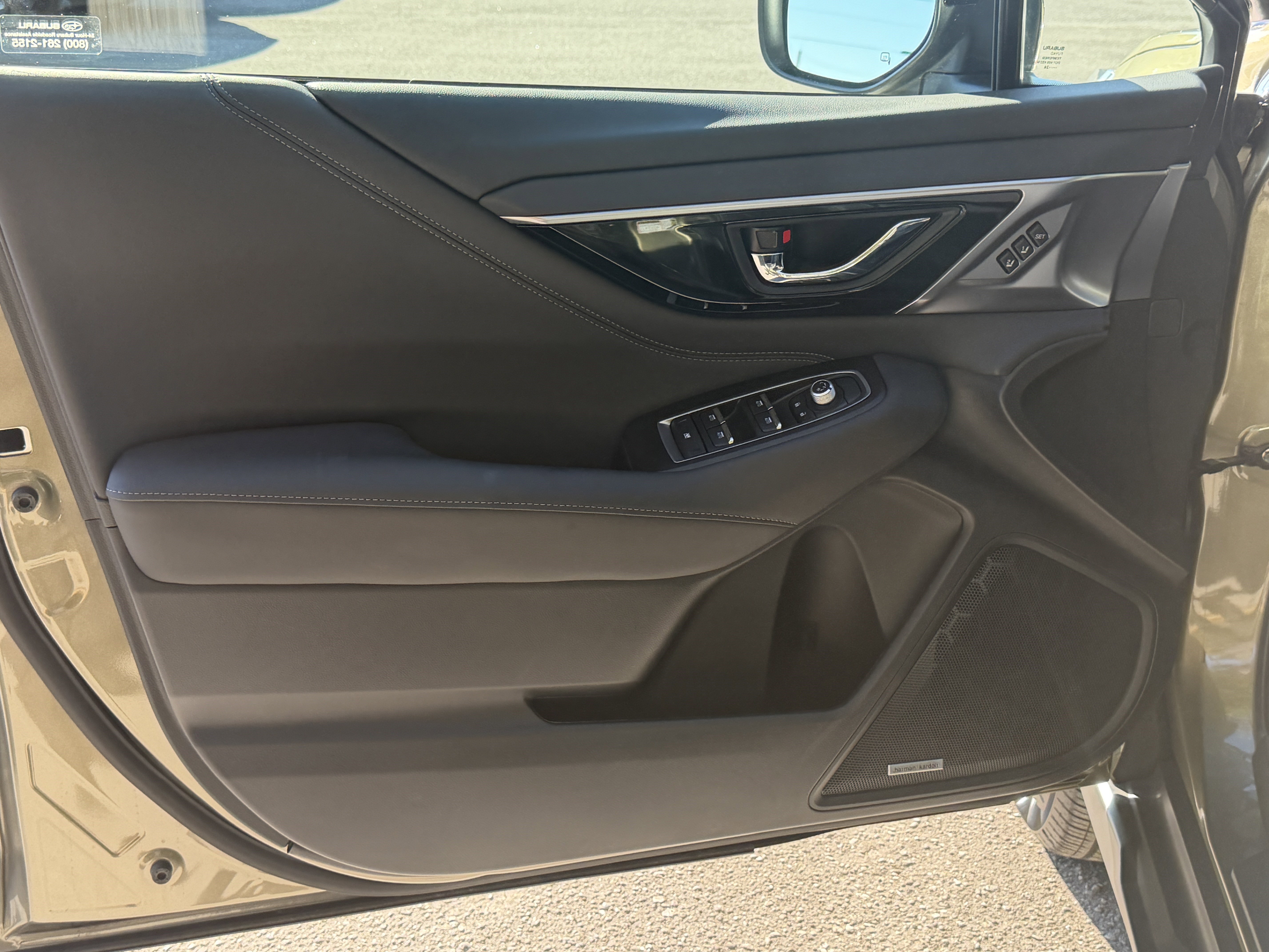 Used 2025 Subaru Outback Limited image 16