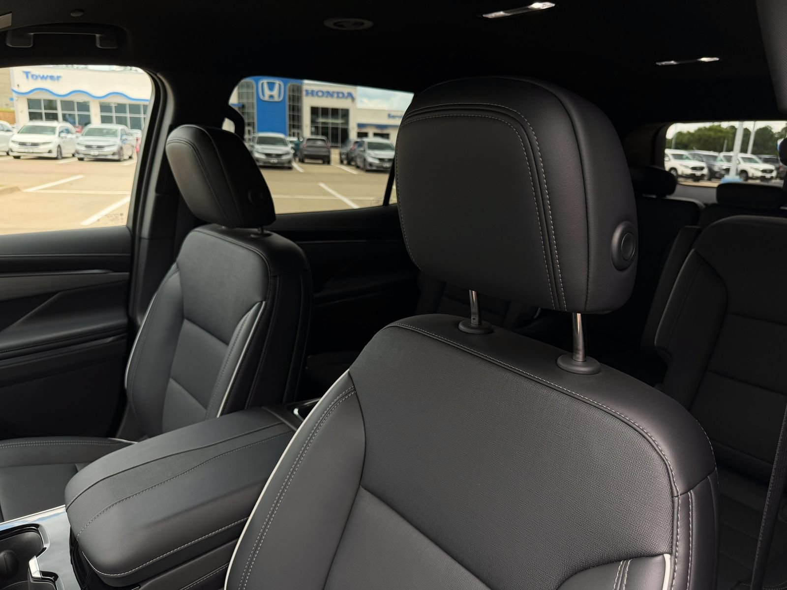 Used 2026 Buick Enclave Preferred FWD image 12
