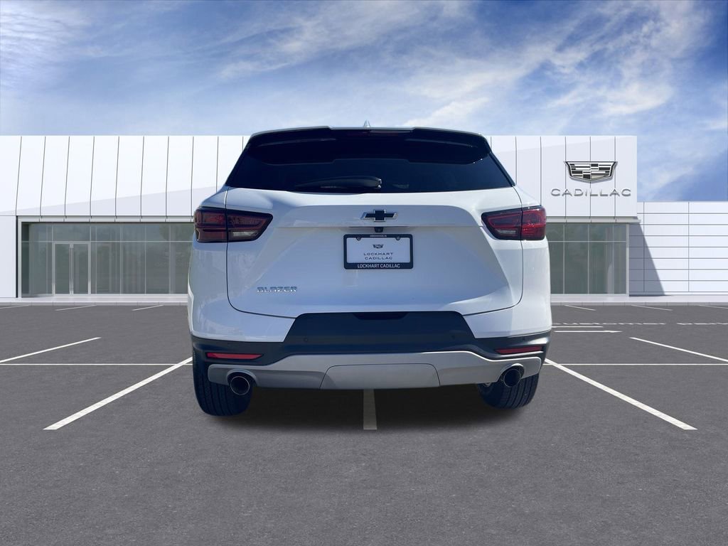 Used 2023 Chevrolet Blazer LT image 7