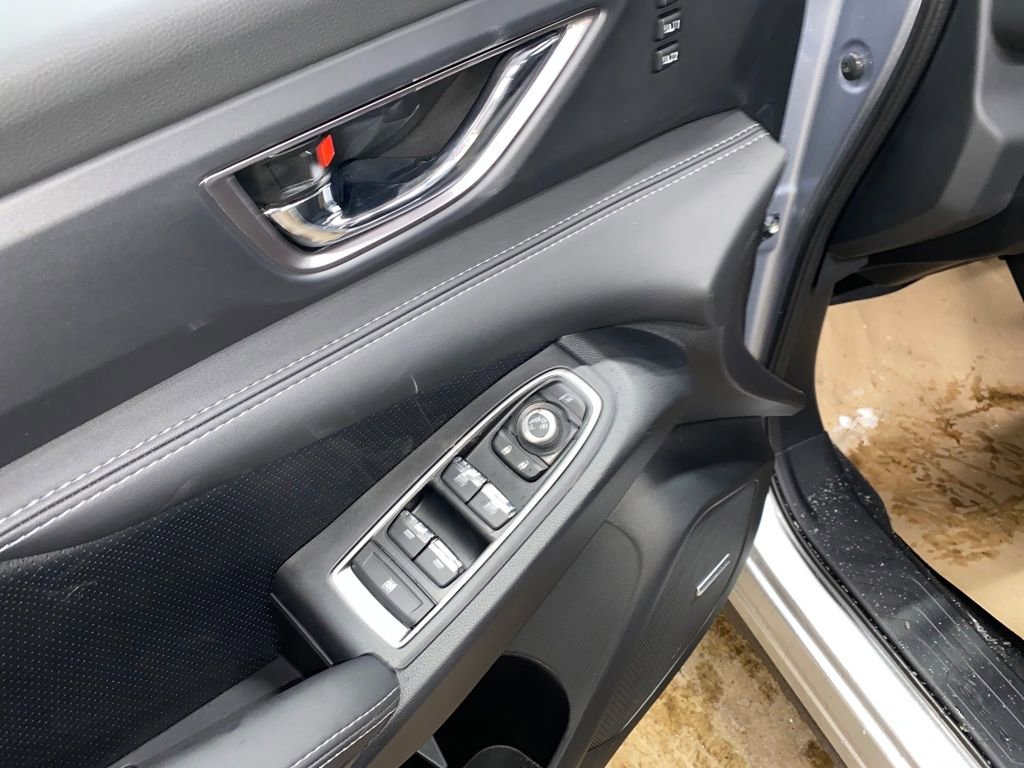 New 2026 Subaru Ascent Limited AWD/4WD image 9