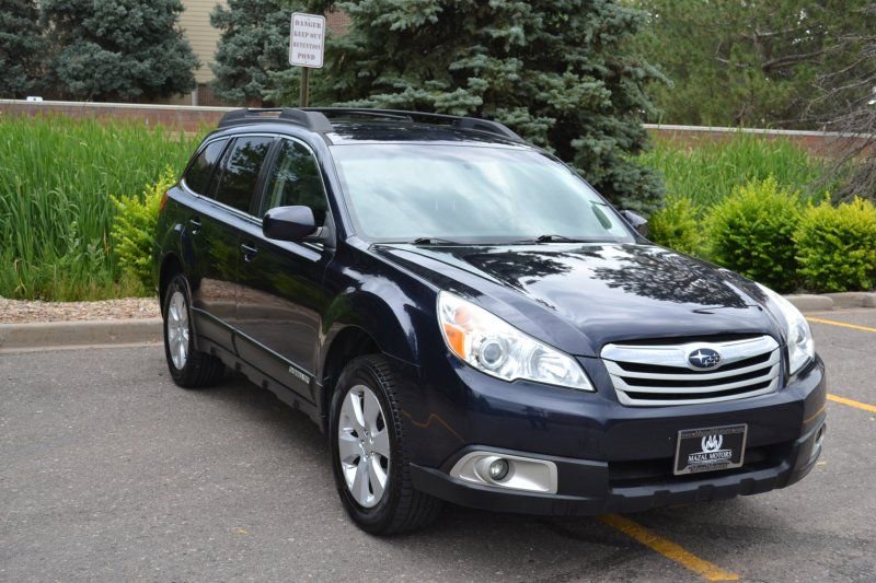 Used 2012 Subaru Outback 2.5i Premium w/ All-Weather Pkg image 6