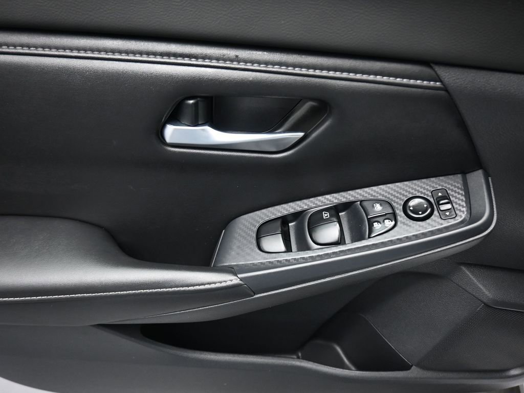 Used 2023 Nissan Sentra SV FWD image 10