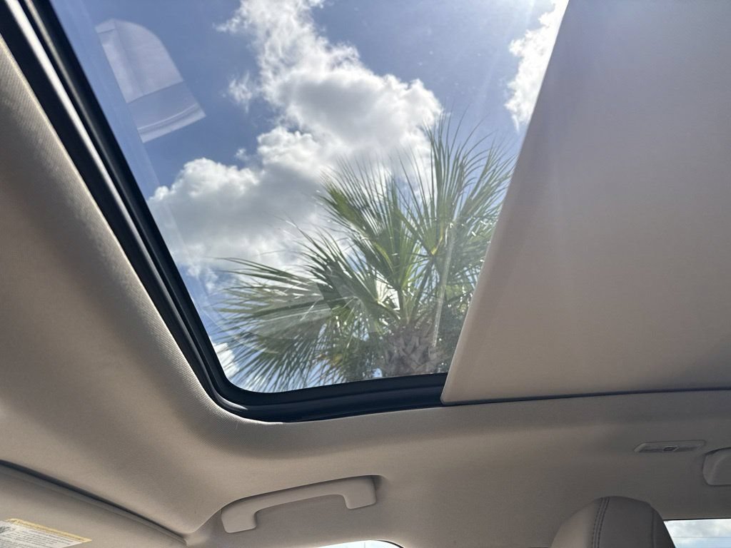 Certified 2023 Lincoln Aviator 2WD w/ Premium Package image 12