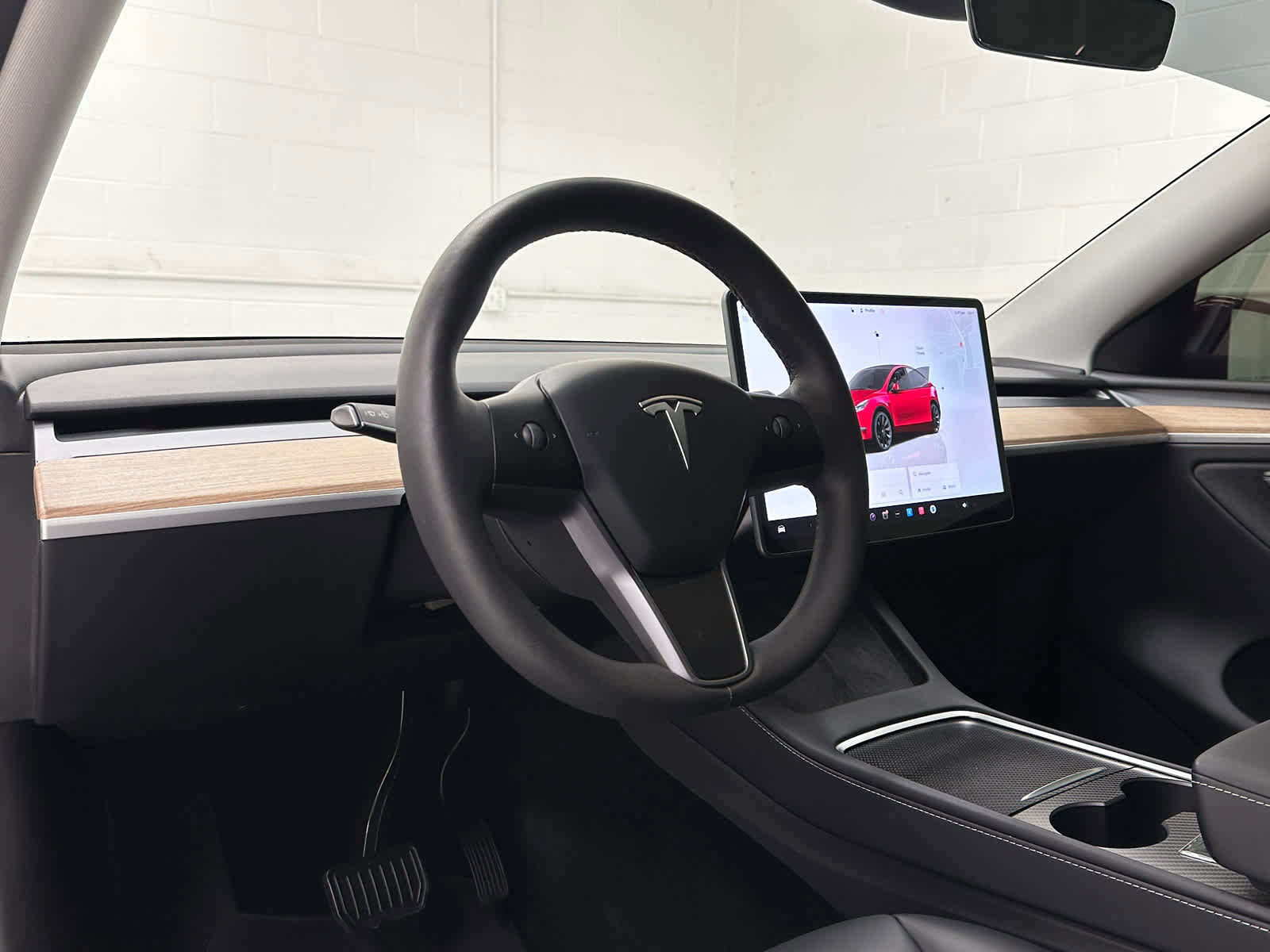 Used 2024 Tesla Model Y Long Range image 9